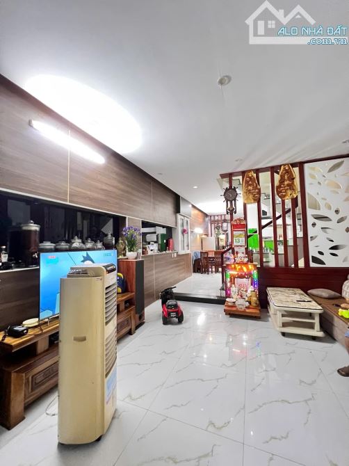 BÁN NHÀ ĐẸP 3 TẦNG –  – GIÁ CHỈ 6,9 TỶ