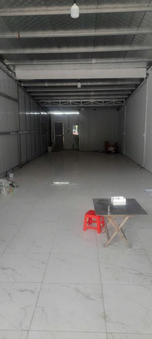 CHO THUÊ NHÀ KHO MẶT ĐƯỜNG QUỐC LỘ 1A XUÂN Ổ B KHU VÕ CƯỜNG, BẮC NINH. - Diện tích : 100m2