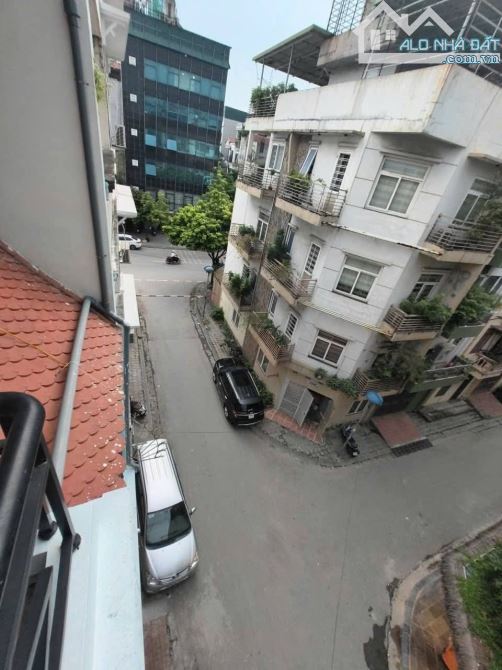 VĂN QUÁN - Q. HÀ ĐÔNG - 69M - 19 TỶ - PHÂN LÔ VIP - 3 Ô TÔ TRÁNH - VỈA HÈ RỘNG 2 BÊN