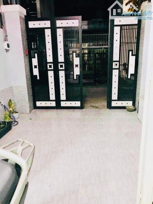 139 * 64m2 hẻm 6m đường liên khu 5-6 , B T , 4 x 16 , giá 4.3 tỷ