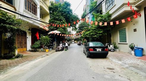 SIÊU PHẨM PHỐ LÊ TRỌNG TẤN DT 38Mx4T-PHÂN LÔ QUÂN ĐỘI -Ô TÔ VÀO NHÀ-KDVP-GIÁ 12.6 TỶ