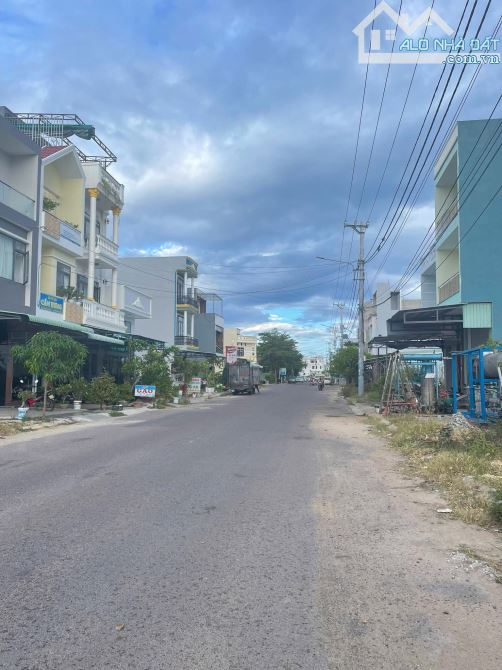Bán lô đất 92m2 đường Trần văn Dũng hà thanh 2, chỉ 4tỷ2