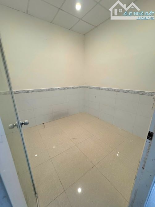 BÁN NHÀ SÁT LÊ TRỌNG TẤ.N - AEO.N MAILL TPHU - KINH DOAN.H ( 5.3X20M ) -12PN