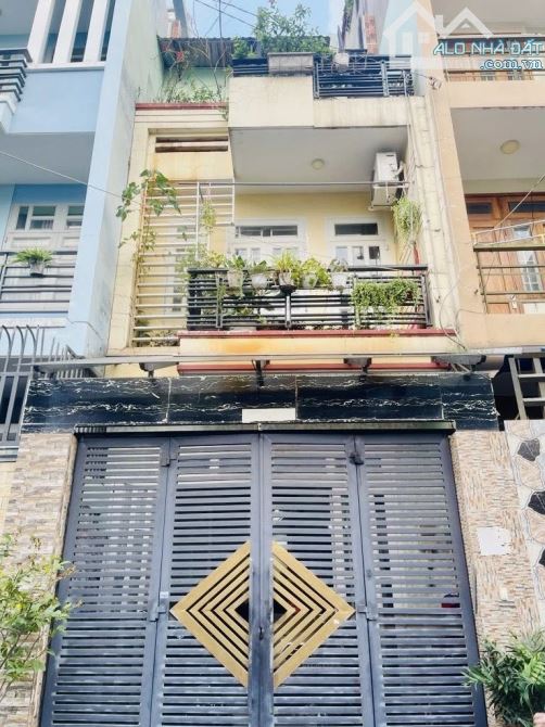 NHÀ ĐẸP 3 TẦNG – HẺM XE HƠI 8M – SÁT MT– 60M – 4PN – GẦN AEON, ĐHCT, GA T3