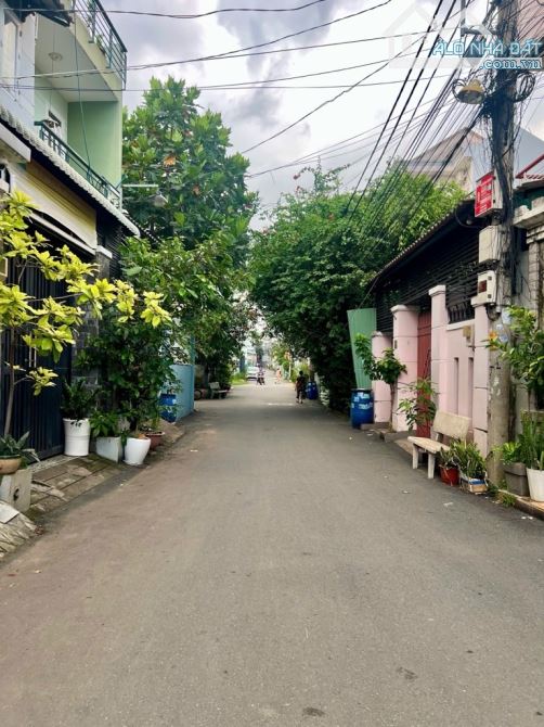 Nhà đẹp Tăng Nhơn Phú A, Quận 9 HXH - CHỈ 6T5