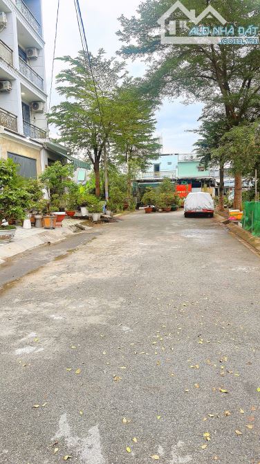 LÔ GÓC – NGANG LỚN 6.8M– XE TẢI VÀO TẬN NHÀ – SÁT DỰ ÁN KHẢI HOÀN LAND- GIÁ NHỈNH 7 TỶ.