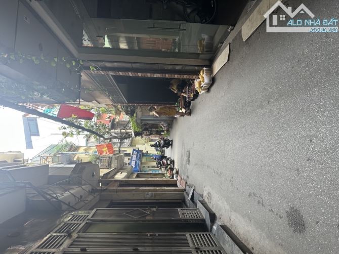 Bán nhà phố Láng Hạ – Ô tô đỗ cửa – 39m² – Giá nhỉnh 13 tỷ