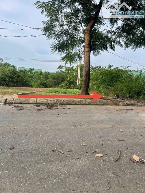 cần bán lô đất 118,6m2 nằm trong lõi khu đô thị vệ tinh hòa lạc