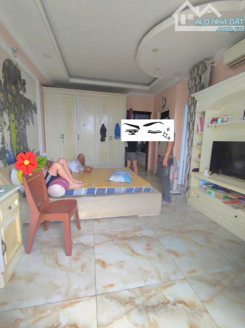 BÁN BIỆT THỰ 4 TẦNG P. TÂN PHONG, QUẬN 7, 7M x 18M, 28 TỶ - 10