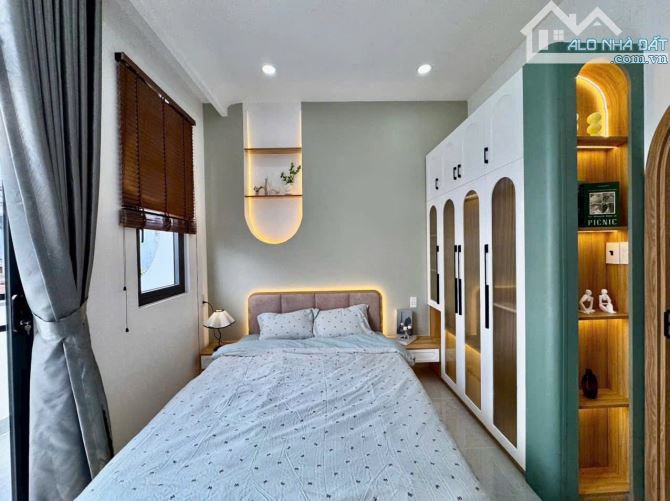 Gấp bán HẠ GIÁ 200 triệu - Chỉ còn 5 tỷ 250 cho Nhà phố 2 Tầng 4mx12m Full nội thất - 10