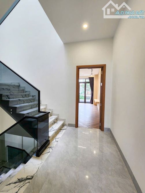 BÁN NHÀ 3 TẦNG MẶT TIỀN ĐƯỜNG D6 KHU HỒNG LOAN 6A - 10