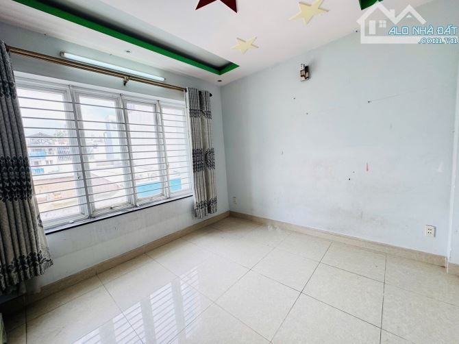NHỈNH 5 TỶ,CẦN BÁN NHANH NHÀ ĐẸP 5 TẦNG BÙI QUANG LÀ GÒ VẤP,4*10M,DÒNG TIỀN 30 TRIỆU/THÁNG - 10