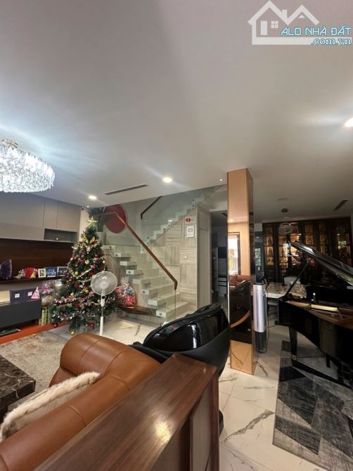 Bán biệt thự , Nam Viên , Phú Mỹ Hưng , Quận 7, 126m2,4 Tầng Chỉ Hơn 40 Tỷ - 11
