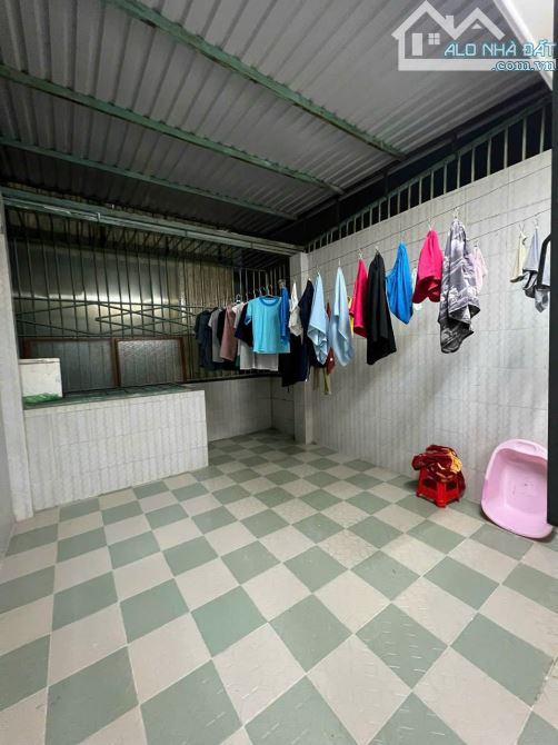 NHÀ SẠCH SẼ 2 LẦU + SÂN THƯỢNG THOÁNG MÁT 4PN 3WC HẺM LÊ HOÀNG PHÁI - 11