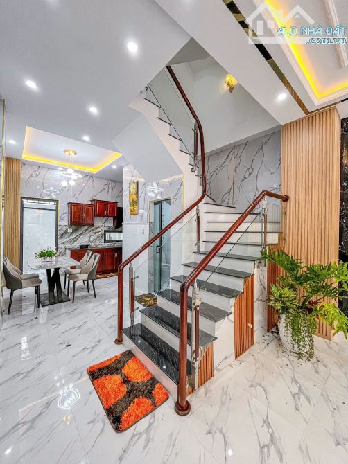 NẮM CHÍNH CHỦ BÁN NHÀ 3 TẦNG ĐƯỜNG SỐ 20 KHU HƯNG PHÚ - 11