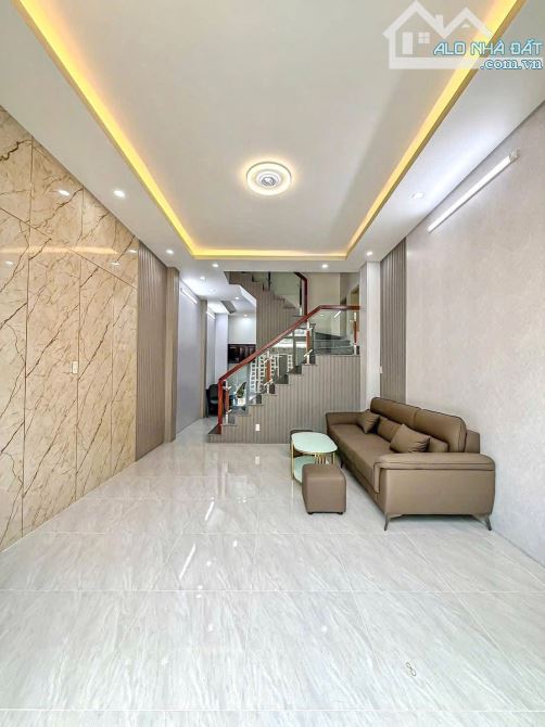 CẦN BÁN NHÀ 3 TẦNG MẶT TIỀN ĐƯỜNG SỐ 23 KHU THỚI NHỰT - 11