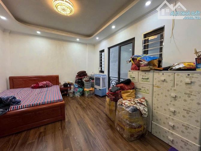 Bán nhà xây mới Lạc Long Quân DT 72m2×5Tầng Tặng Full Nội Thất Cao Cấp Giá Rẻ - 1