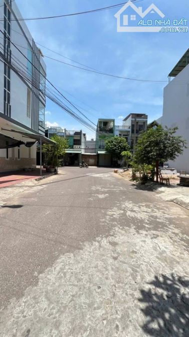 Bán nhà mặt tiền đường Đặng Tiến Đông, phường Đống Đa, Quy Nhơn - 1