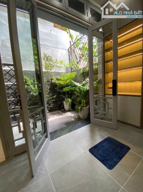 Hoàng Hoa Thám -Ba Đình : 42M² x 4Tầng x Mt 3,5M.full nội Thất Ngõ 3 Gác Vị trí đẹp ở ngay - 1