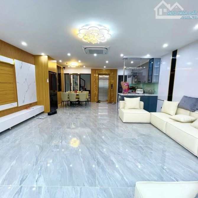 BÁN NHÀ PHÂN LÔ MẶT TIỀN KHỦNG GẦN CHỢ NHÀ XANH - 1