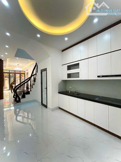 🏠 Xuân Đỉnh , 40m2 chỉ 8.1 tỷ , dân xây, gần ô tô , full nội thất , sát Ngoại Giao Đoàn - 1