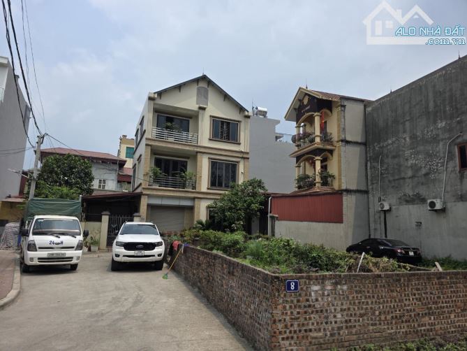 Mảnh đất hoa hậu 70m; mặt tiền rộng hơn 5m, ô tô tránh; Nhỉnh 5 tỷ. - 1