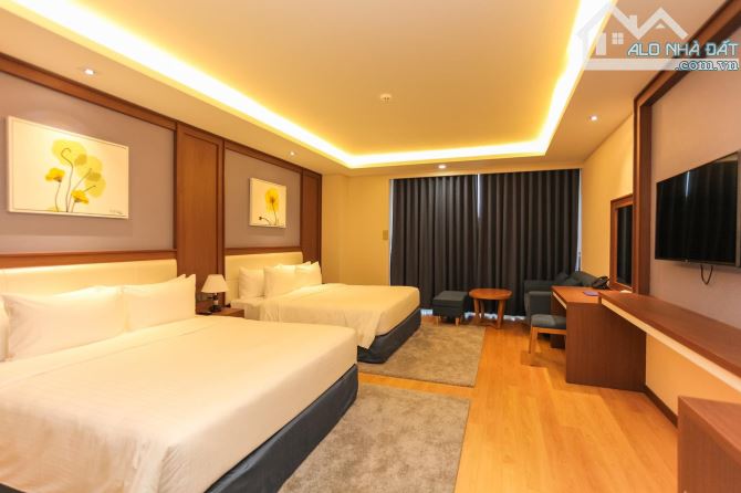 🏨🌊 BÁN KHÁCH SẠN 1 TRỆT 4 LẦU – 30 PHÒNG – 2 MẶT TIỀN – HẺM Ô TÔ THÙY VÂN – P.2 – VT - 1
