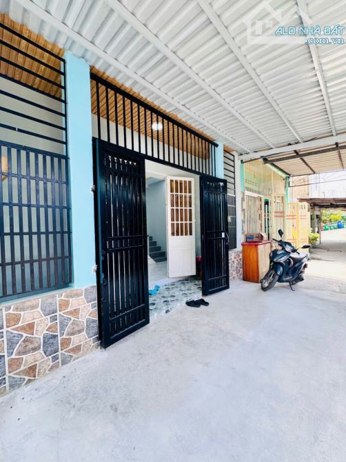 Nhà Thạnh Lộc 31 ( 5M x 12M ) 1 trệt 1 lầu , đường 7M khu dân cư Q12 - 1