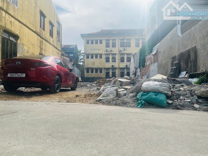 ✅ 𝐁Á𝐍 ĐẤ𝐓 HÙNG VƯƠNG – TP HUẾ- VỊ TRÍ ĐẮC ĐỊA ✅  📐 Diện tích: ~100 m² 🚗 Kiệt rộng: 5 - 1