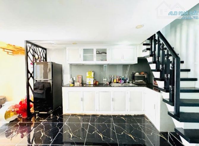 Mua nhà 3 tầng 3 phòng ngủ SHR quận Gò Vấp giá 2 tỷ 79 - Đường Quang Trung Phường 10 - 1