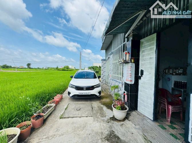 Chủ đổ nợ cần bán gấp căn nhà 106m SHR đường xe hơi tại Cần Giuộc - 1