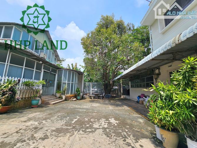 Cho thuê mặt bằng 30m mặt tiền đường CMT8, view sông Biên Hòa - 1