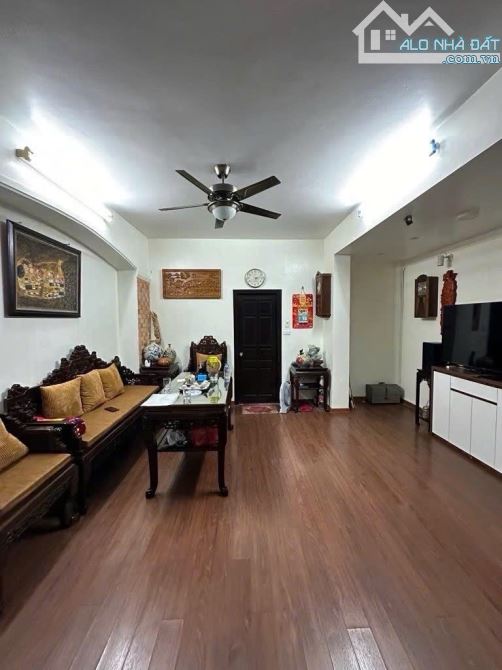 Hiếm ! Nhỉnh 9 Tỷ - Gần Phố - Dân Xây - Trung Tâm Quận Thanh Xuân - 51M, 5 Tầng. - 1