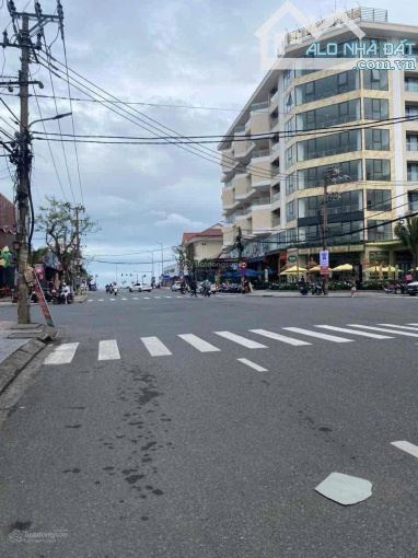 Cực phẩm cặp đất ngang 10.5m hiếm có khó tìm ngay phố Hàn Dương Đình Nghệ, cách biển 150m - 1