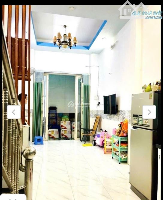 Gía chỉ 3.15 tỷ Bán nhà 3 lầu, hẻm 1/ lý tuệ, quận tân phú, dt 3 x 9m, 2pn 3tolet - 1