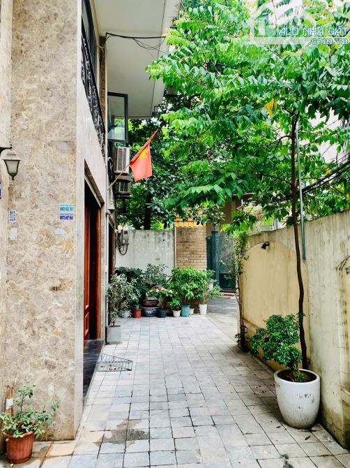 Bán nhà Phố Võng Thị 47m2 ôtô đỗ cổng giá 12 tỷ có thương lượng - 1