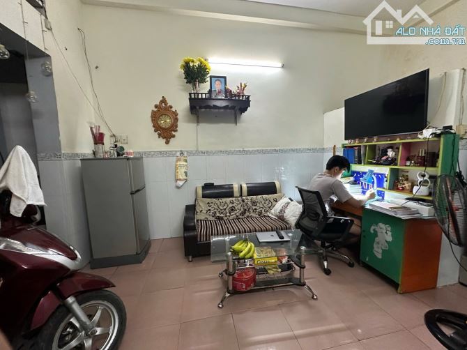 NHÀ 2 MẶT TIỀN - HẺM Ô TÔ TRÁNH – BÙI VĂN NGỮ, Q12 – 100m² (5 x 20) – 2 TẦNG – 4 PHÒNG TRỌ - 1
