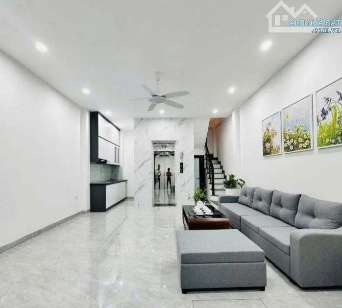 39M-LÒ ĐÚC -THANG MÁY -NỘI THẤT FULL -GẦN PHỐ-GIÁ TỐT - 1