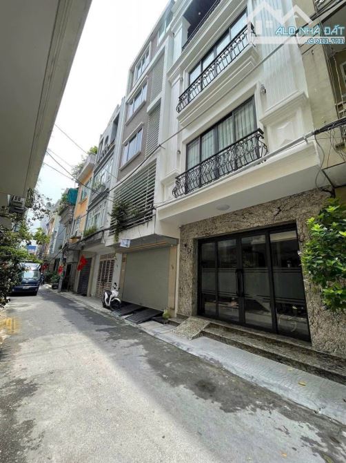 Bán nhà Trần Nguyên Hãn 50m 5 tầng giá 6 tỷ 5 ô tô để trong nhà - 1