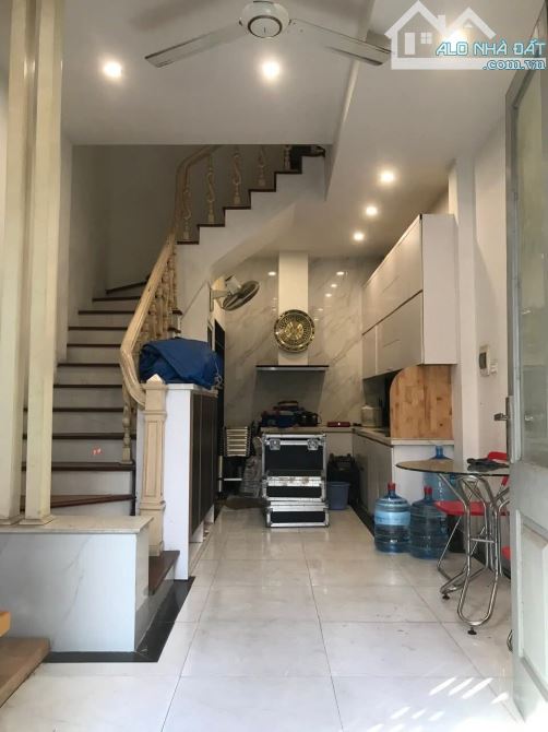 Cho thuê nhà ngõ ôtô phố Nguyễn Xiển Thanh Xuân 33m x 5 tầng, giá 16tr/tháng - 1