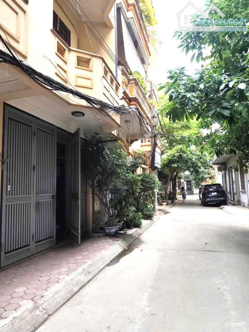 Bán Nhà Phân Lô Khu VIP Phạm Tuấn Tài, Vỉa Hè Rộng, Ô Tô Tránh DT  72m, 4 tầng, MT 5,9 m - 1