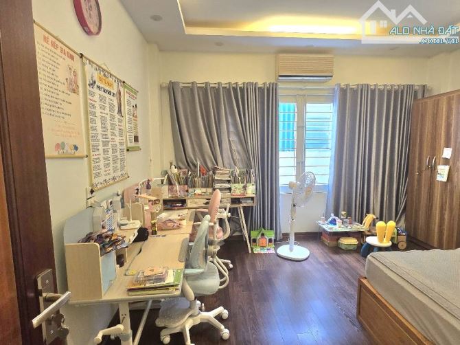Bán nhà Kim Mã 46 m2/ 5 tầng / MT 4.4m / chỉ 13.2 tỷ. GẦN PHỐ NGÕ NÔNG - NHÀ ĐẸP. - 1