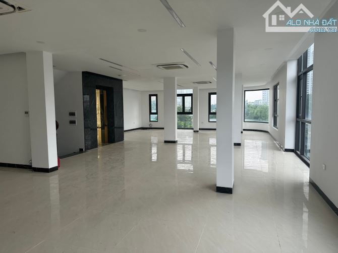 TÒA NHÀ LÔ GÓC MẶT ĐƯỜNG TỔNG CỤC 5 YÊN XÁ, THANH TRÌ, 222M,7 TẦNG,MT18M, THANG MÁY - 1