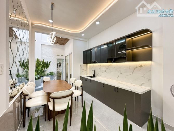 Bán nhà Xô Viết Nghệ Tĩnh BTH, Full nội thất xịn sò, nở hậu, có 1PN dưới trệt, chỉ 6.x tỷ - 1