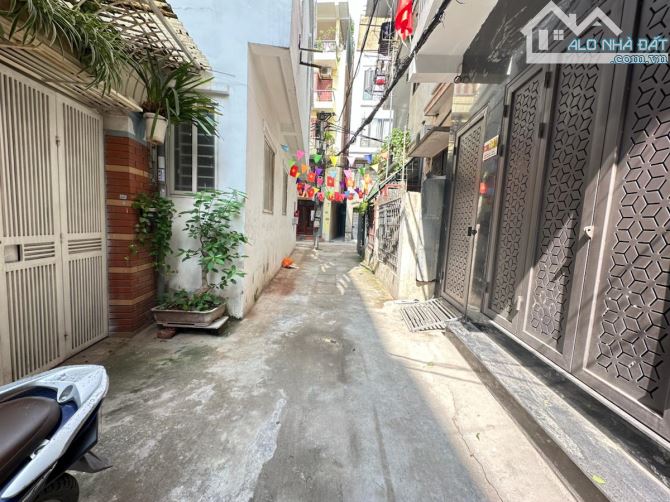 Bán nhà phố Bùi Xương Trạch, 6 tầng, mặt tiền 6m, ô tô đỗ cổng, 38m2 giá 7.2tỷ - 1