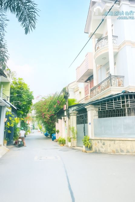 Bán Gấp Lô Đất Hẻm 6M Thông 125m2 Gần Đường Lã Xuân Oai Giá Chỉ Hơn 50 Tr/m2. - 1