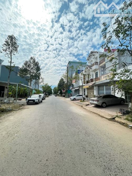 ❌️CẶP NỀN ĐƯỜNG XUÂN HỒNG ĐỐI DIỆN BỆNH VIỆN NHI - 1