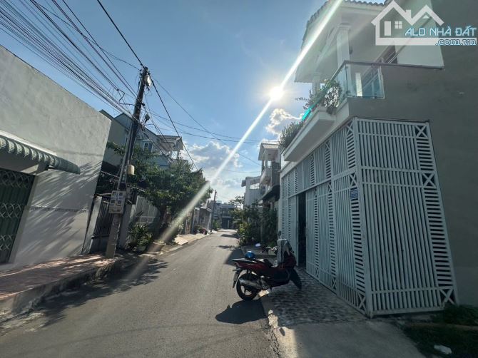 Bán nhà 1 trệt 1 lầu sổ riêng thổ cư p. Tam Hiệp - 1