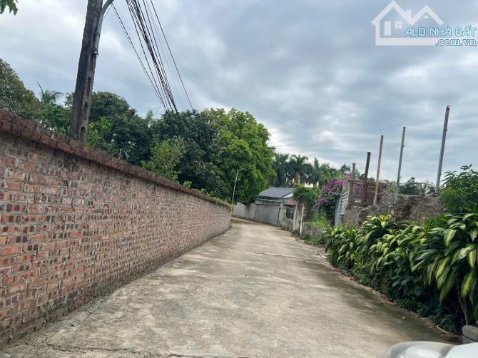 Lô đât vị trí tiềm năng tại Nhuận Trạch,Lương Sơn 215m/80m TC sát khu nghỉ dưỡng Dầu khí - 1