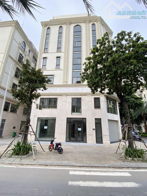 Cho thuê nhà mặt phố 7 tầng tại Him Lam Vạn Phúc, 100m2 mặt bằng, đẹp, nhiều tiện ích - 1
